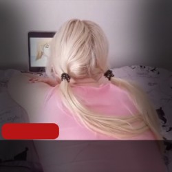 P站新人社保姬-k_loves_yana 看动漫时男友直达咸海站 [2V-2.7G]